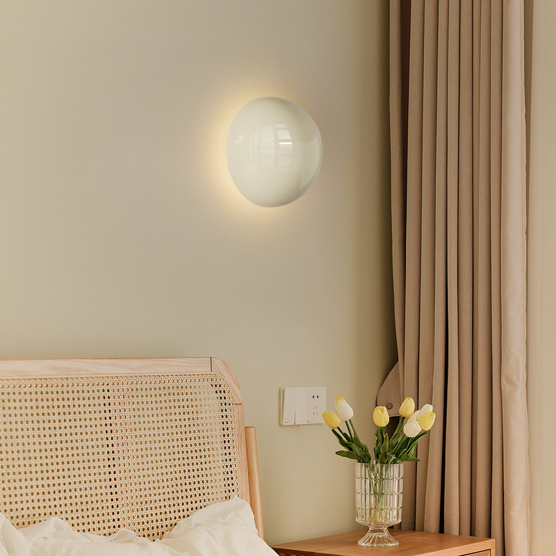 Minimalist Bauhaus Small Iron  - Glass Bed 评论和价格